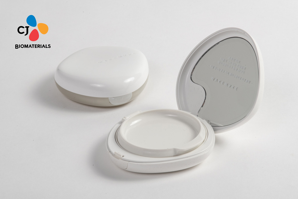 plant-based cosmetics case