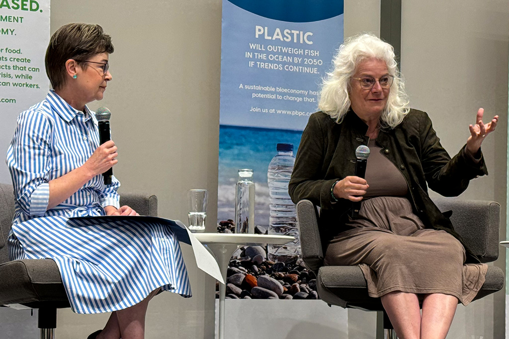 Dawn Meyerriecks (right), a National Security Commission on Emerging Biotechnology commissioner visits with PBPC’s Robin Bowen (left) about the NSCEB’s recent report.